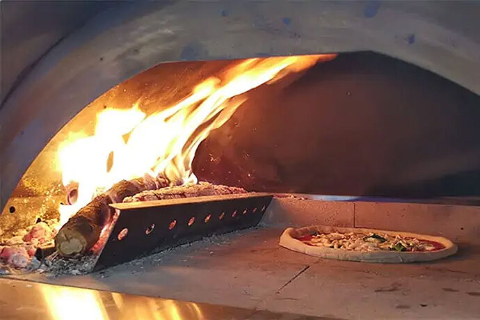 clementi_gold_pizza_1