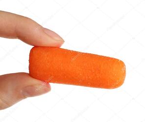 depositphotos_115674684-stock-photo-small-baby-carrot